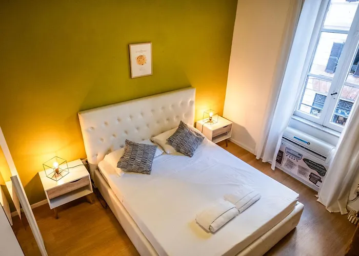 By The Colosseum - White Chic Flats Apartment *