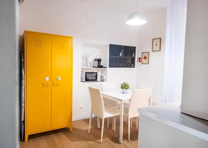 By The Colosseum - White Chic Flats Apartment *