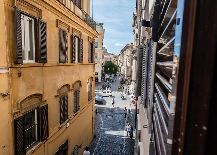 By The Colosseum - White Chic Flats Rome