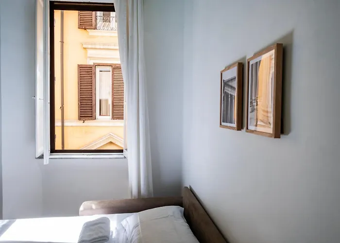 By The Colosseum - White Chic Flats * Rome