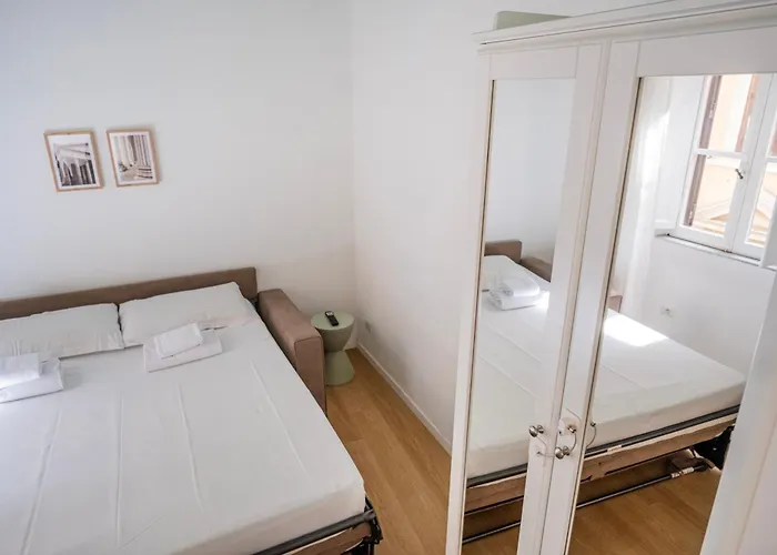 By The Colosseum - White Chic Flats Apartment *
