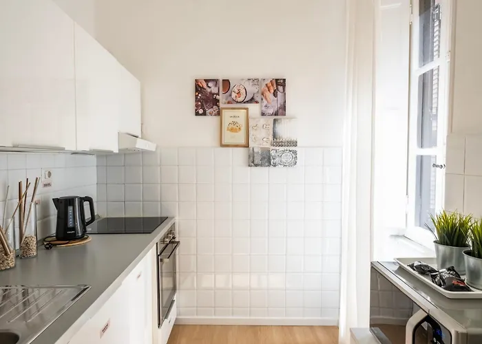 By The Colosseum - White Chic Flats Apartment Rome